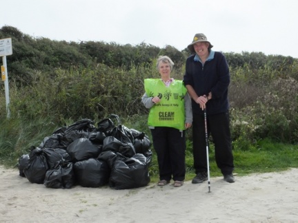 m 20140914 LitterPick 10