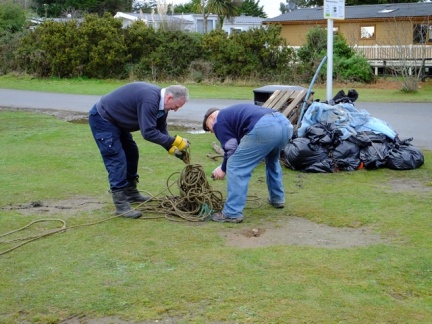 m 20170108 BeachClean 023